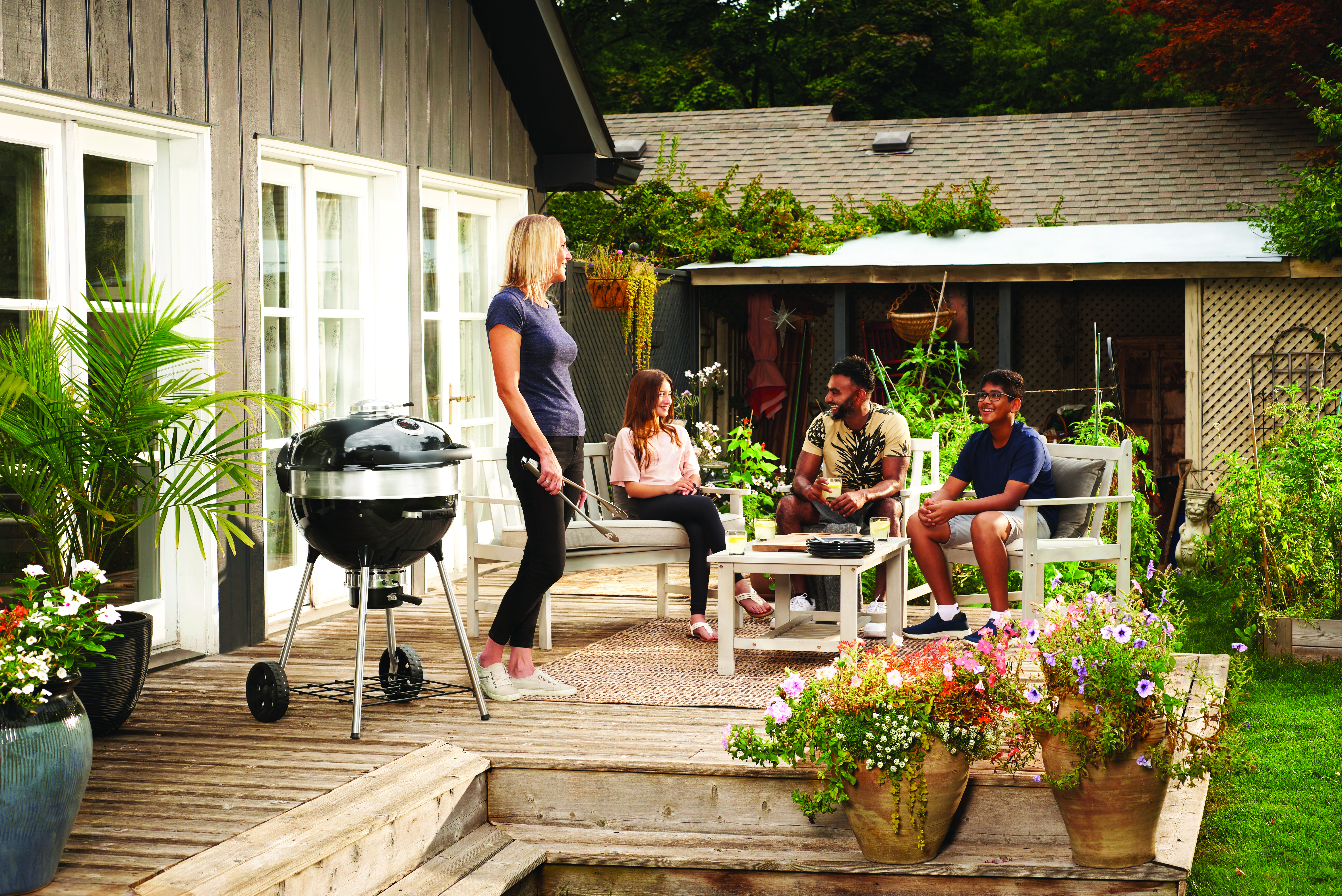 PRO22K LEG 3 Lifestyle People2