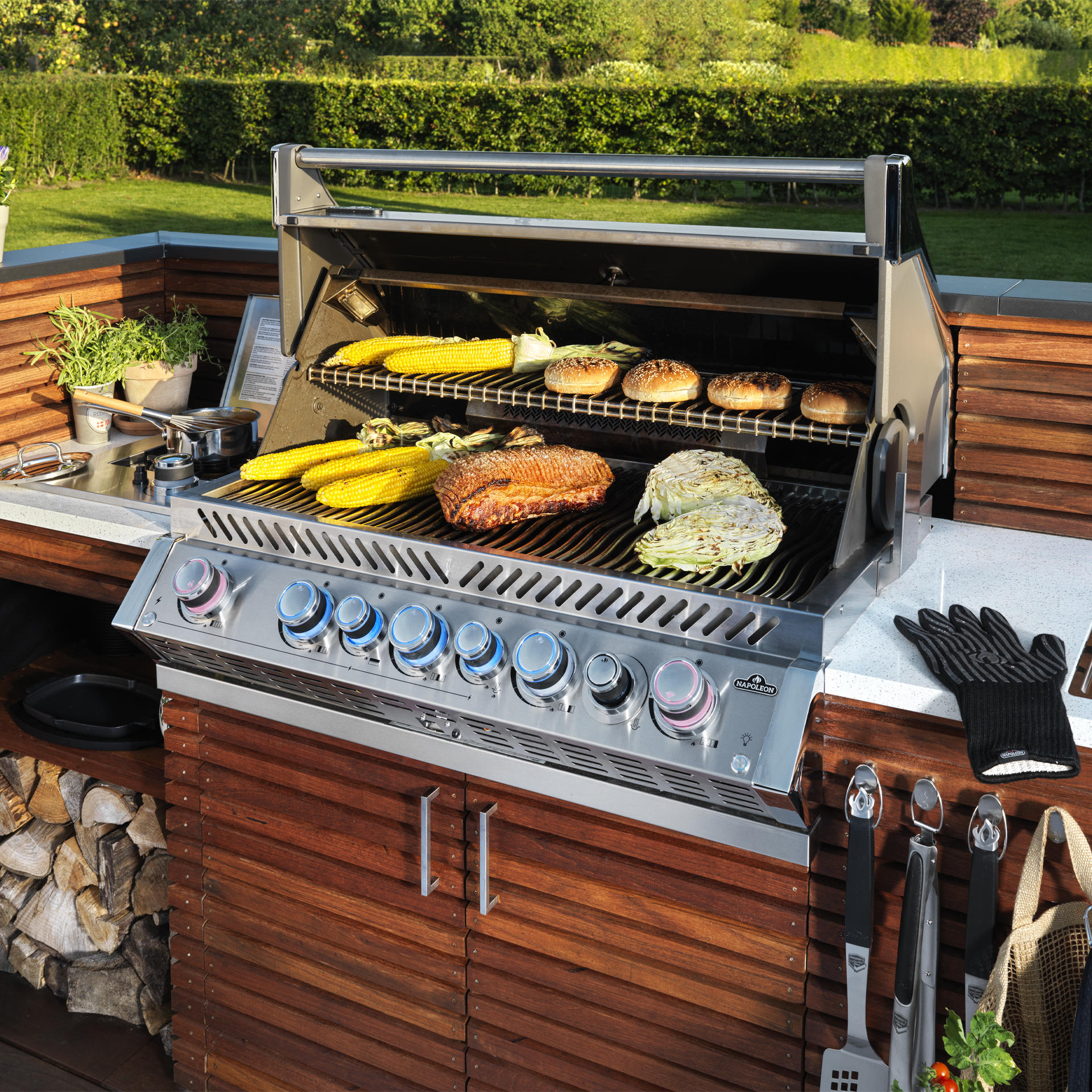 Napoleon Prestige Pro 665 BIPRO665RBPSS 3 Lifestyle 1