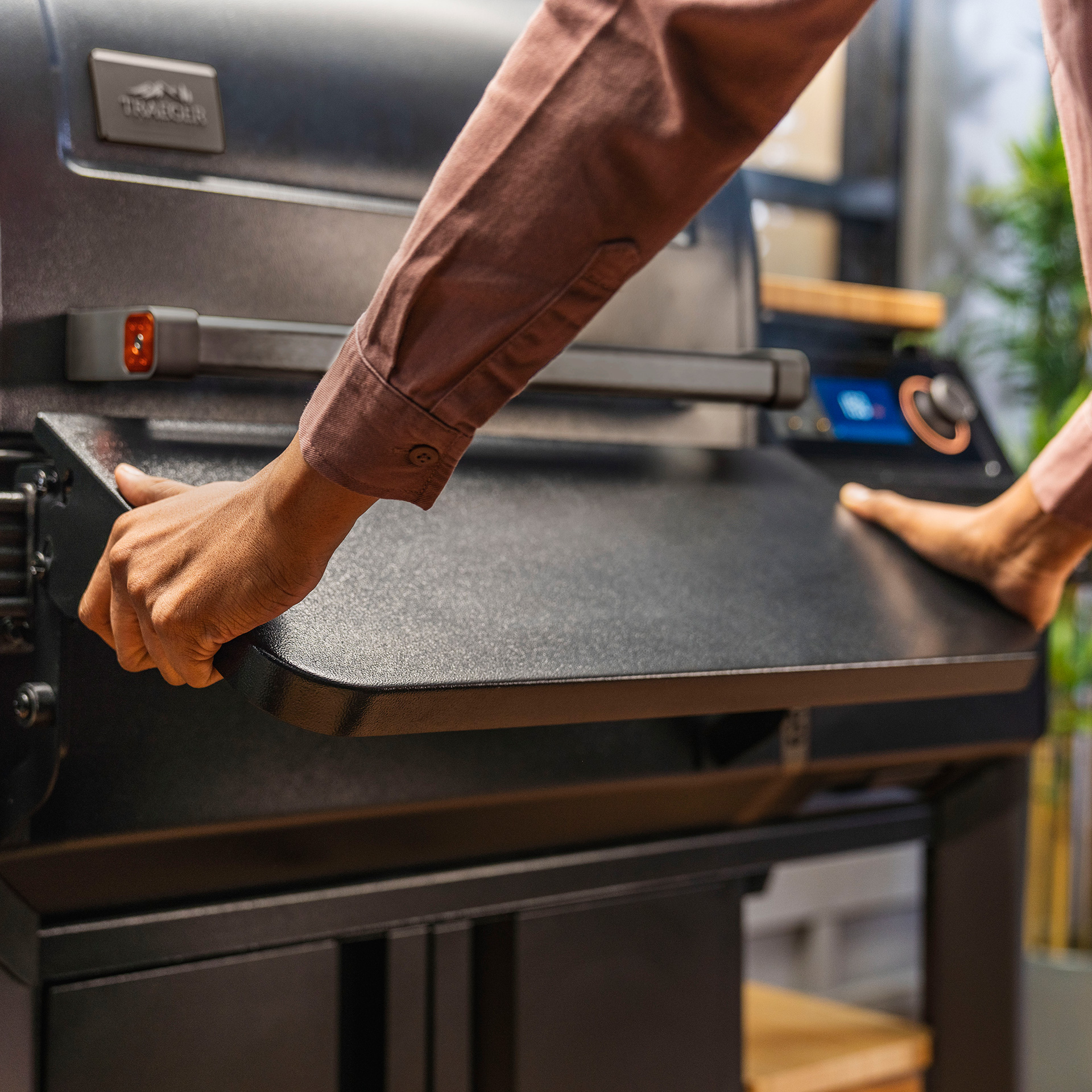 PAL Pop And Lock Front Shelf 004