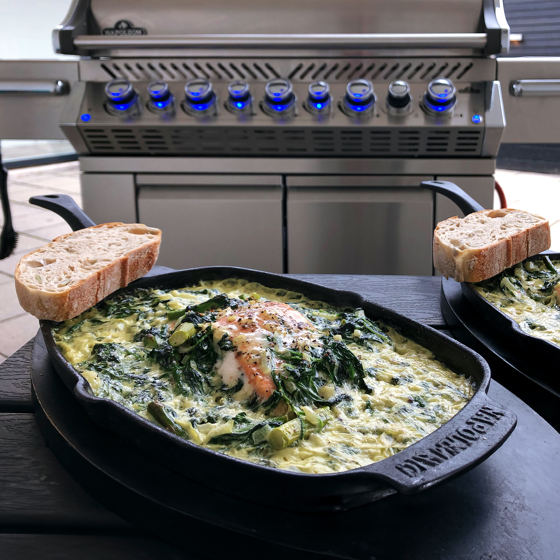Lakse- og spinatgratin - Backyard Living