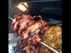 Gyros Kebab Med Kylling Oksekoed Og Gris Paa Rotisseri Dertil Tzatiki Opskrift Gasgrill 1 3711
